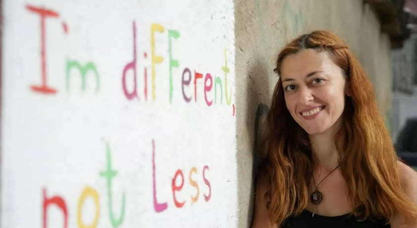 ქართველი ხელოვანი აუტიზმის სპექტრის შესახებ საზოგადოების ცნობიერების ამაღლებას ემსახურება