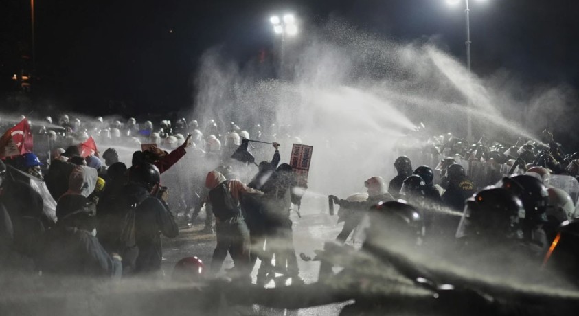 თურქეთში საპროტესტო აქციებზე დაკავებულია სულ ცოტა 1100 პირი