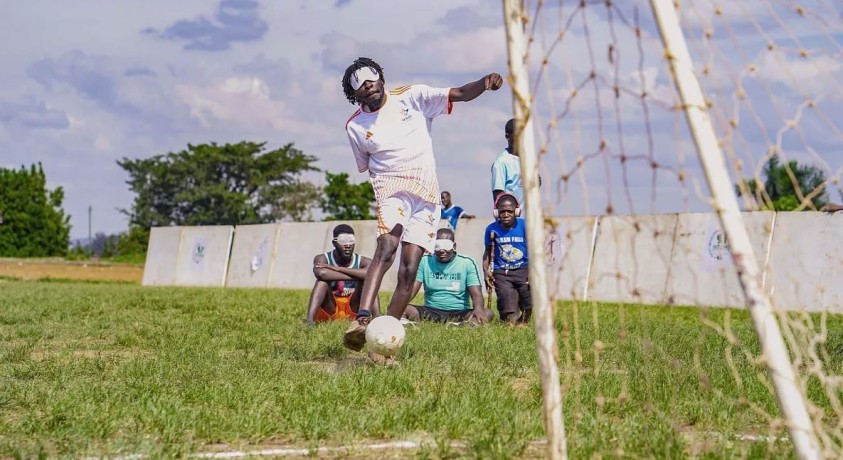 უგანდის უსინათლოთა საფეხბურთო ლიგა დაბრკოლებებს არ უშინდება