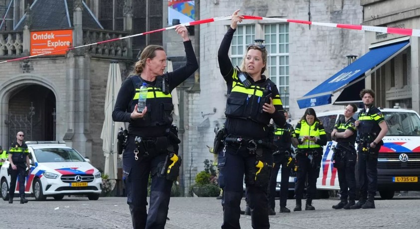 ამსტერდამში დანით შეიარაღებულმა პირმა ხუთი ადამიანი დაჭრა