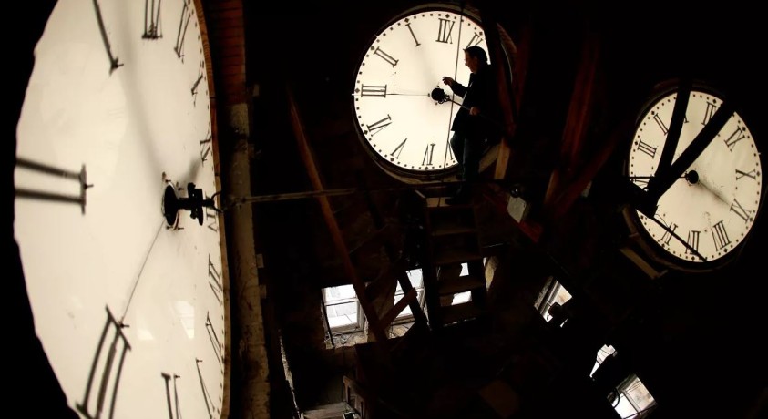 დიდ ბრიტანეთში 30 მარტს დრო ერთი საათით გადაწიეს