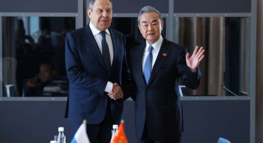 „სამუდამოდ მეგობრები” – ჩინეთის საგარეო საქმეთა მინისტრი მოსკოვს ეწვია