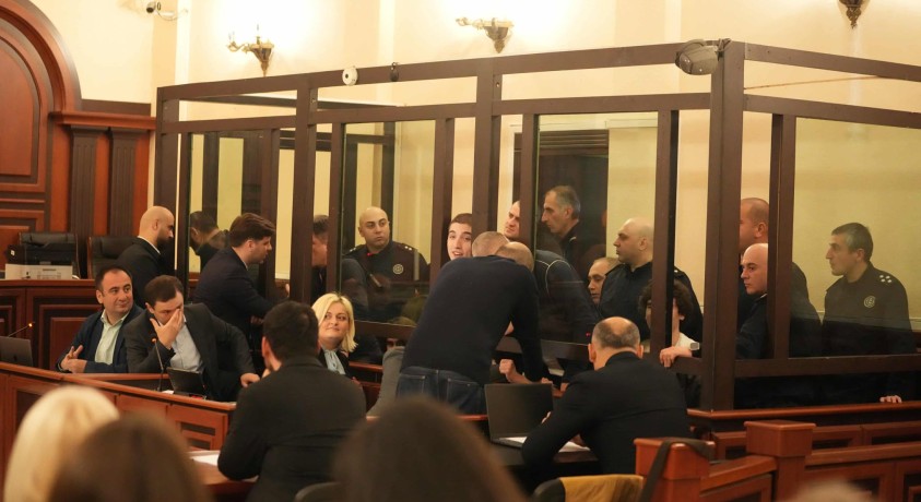 აქციებისას დაკავებული რვა პირის საქმეზე მომდევნო სხდომა 23 აპრილს ჩაინიშნა