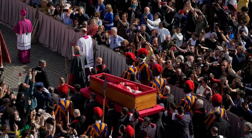 რომის პაპის დაკრძალვისთვის სანტა-მარია-მაჯორეს ბაზილიკაში სამზადისი უკვე დაიწყო