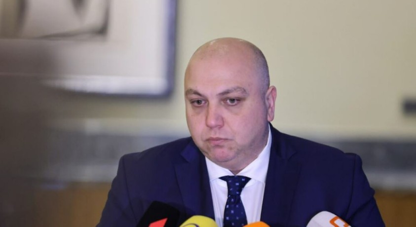 ინფრასტრუქტურის მინისტრი გადადგა