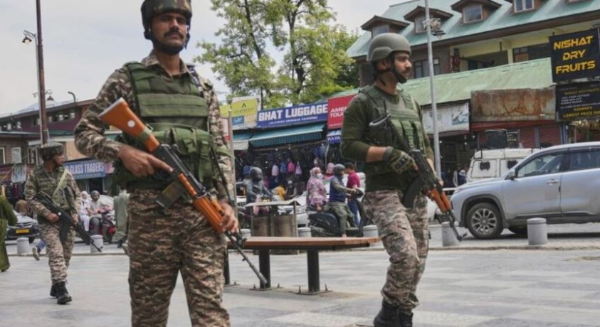 პაკისტანში ფიქრობენ, რომ ინდოეთის შეჭრა გარდაუვალია