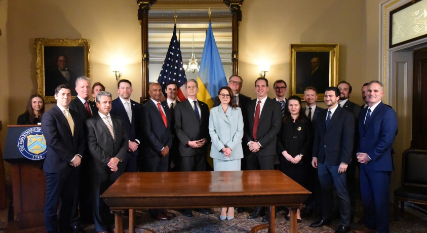 აშშ-მ და უკრაინამ ხელი მოაწერეს შეთანხმებას ერთობლივი ფონდის დაფუძნების შესახებ