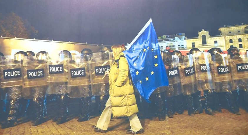 ფოტოფესტივალი „ქოლგა თბილისი ფოტო 2025“ გაიხსნა