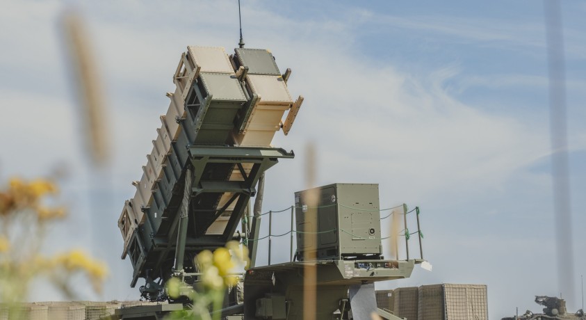 მზარდი დაძაბულობის ფონზე აშშ „ოქროს გუმბათზე” მუშაობას აგრძელებს