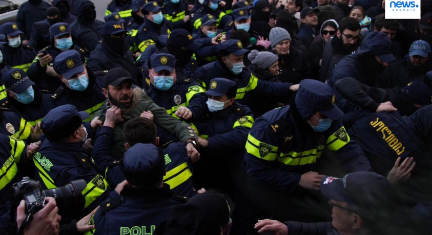სამოქალაქო სექტორი 2 თებერვლის აქციისას დაკავებულების საქმეებზე საუბრობს