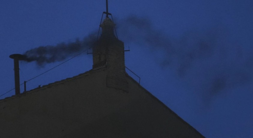 კონკლავზე ახალი პაპი ჯერ ვერ აირჩიეს