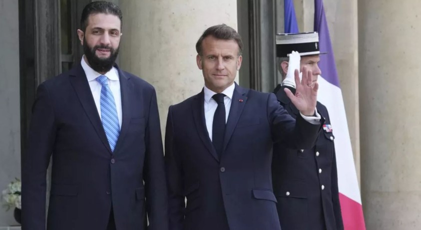 სირიის დროებითი პრეზიდენტი პარიზში საფრანგეთის პრეზიდენტ ემანუელ მაკრონს შეხვდა