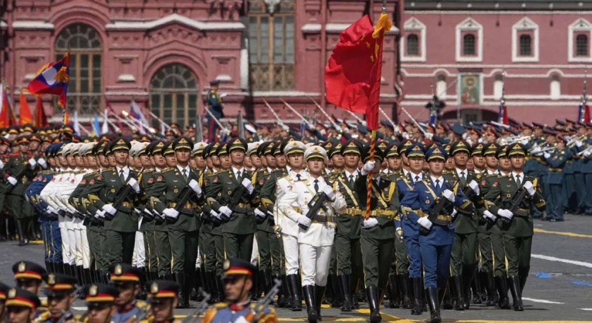 კრემლის სტუმრები – მოსკოვმა 9 მაისი აღნიშნა