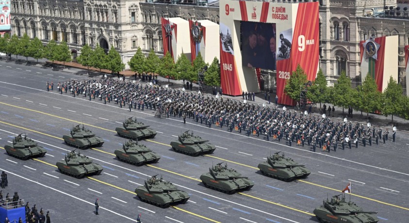 რუსეთის სამხედრო ძალა წითელ მოედანზე