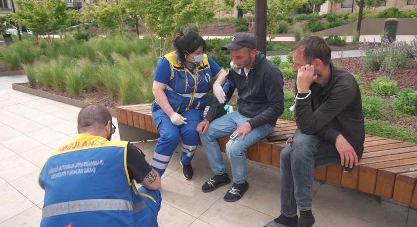 მოშიმშილე მაღაროელების პროტესტი მთავრობის ადმინისტრაციასთან