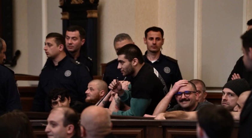 თბილისის საქალაქო სასამართლოში აქციებისას დაკავებული 11 პირის პროცესი გრძელდება
