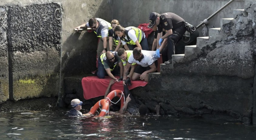 ელ-იეროსთან მიგრანტების ნავი ჩაიძირა, რასაც შვიდი ადამიანი ემსხვერპლა