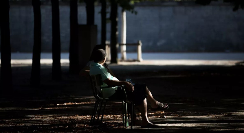 საფრანგეთი კრძალავს მოწევას პარკებში, პლაჟებსა და სხვა ღია სივრცეებში