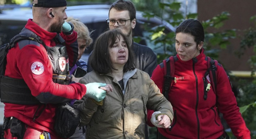 რუსეთმა უკრაინას შეუტია ერთდროულად დრონებით, ბალისტიკური და ფრთოსანი რაკეტებით