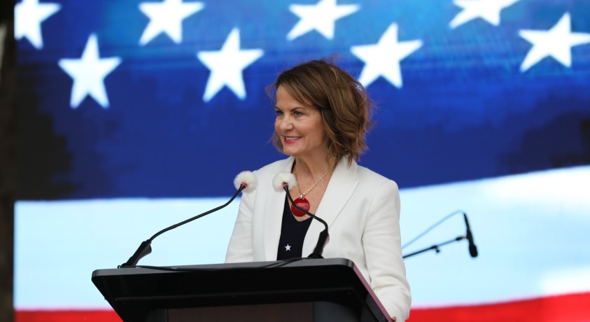 „ქართველების უმრავლესობას სჯერა დემოკრატიისა და ჩვენი ვალდებულებისა, დავიცვათ იგი”- რობინ დანიგანი