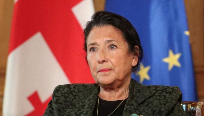 სალომე ზურაბიშვილი: „სომხური ტვირთების ბლოკირება დაუყოვნებლივ უნდა შეწყდეს”