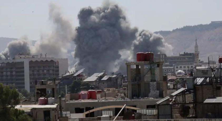 ისრაელმა სირიის თავდაცვის სამინისტრო დაბომბა