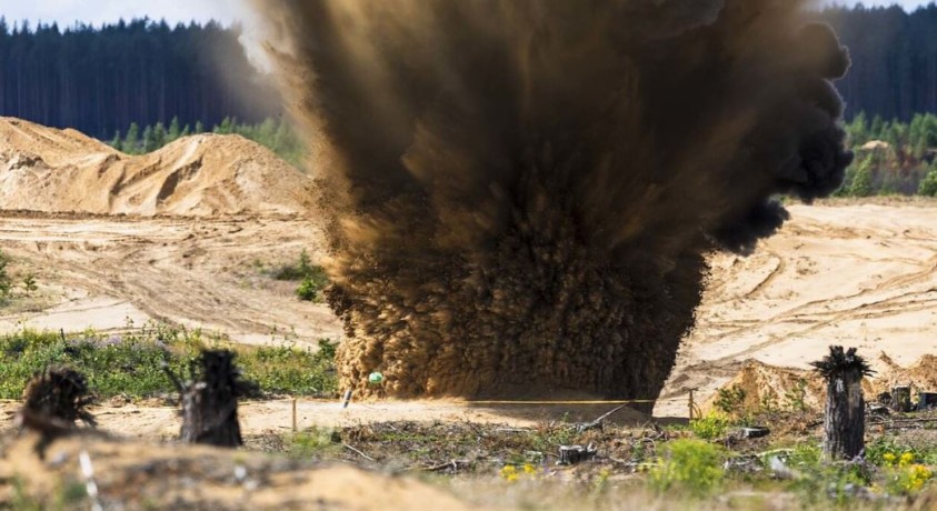 ლიეტუვაში დაბომბეს ბუნკერები, რათა მათი გამძლეობა გამოცადონ