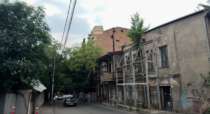 ავარიული სახლები თბილისში