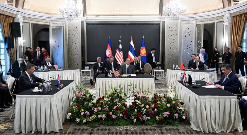 ტაილანდისა და კამბოჯის სამეფოები ცეცხლის დაუყოვნებლივ შეწყვეტაზე შეთანხმდნენ