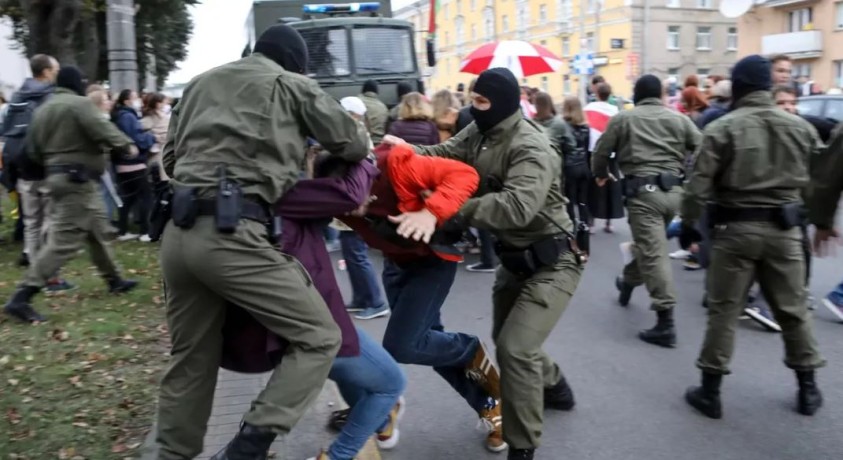 ბელარუსის ციხეები 52-მა პოლიტიკურმა პატიმარმა დატოვა