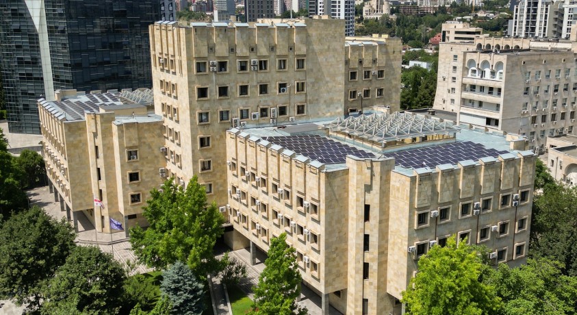 პროკურატურამ ერთი პირი დააკავა „უპრეცედენტო რაოდენობის თანხის ლეგალიზების ფაქტზე“