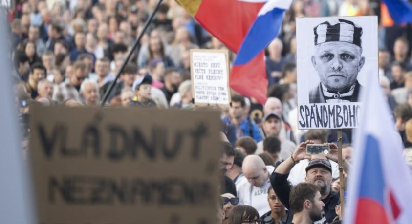 სლოვაკეთის ქალაქებში მასშტაბური ანტისამთავრობო აქციები გაიმართა