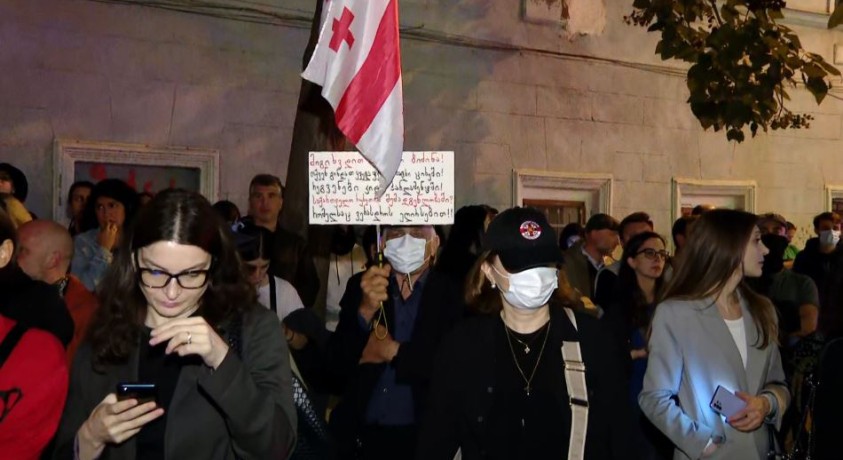 „არ დავივიწყებთ ცრუ მოწმეებს” – პროტესტი უზენაეს სასამართლოსთან