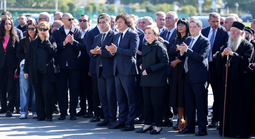 თბილისში მეფე ერეკლე II-ის ძეგლი გაიხსნა