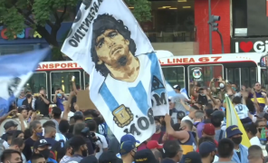 მარადონას გულშემატკივრები ფეხბურთელის სიკვდილს ექიმებს აბრალებენ