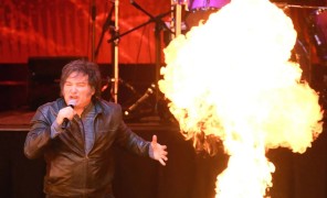 არგენტინის პრეზიდენტმა როკკონცერტი გამართა და საკუთარი წიგნი წარადგინა