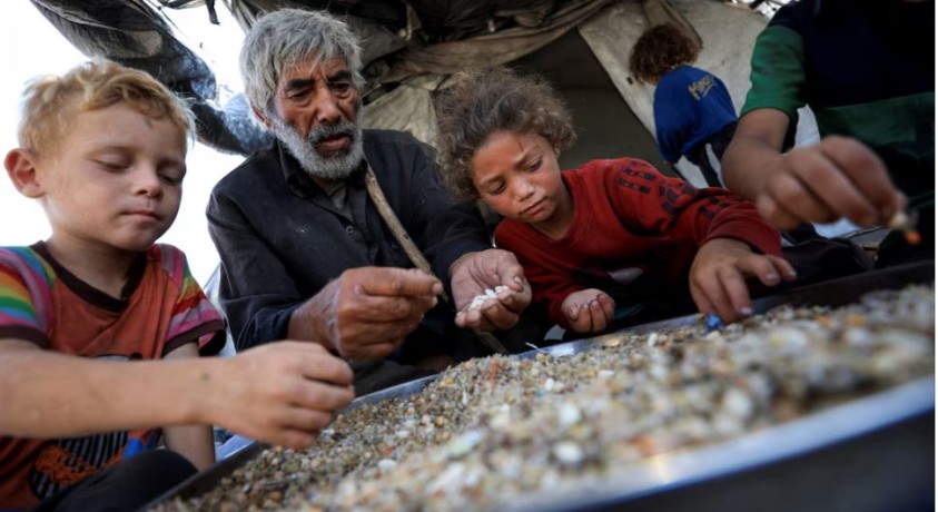 ღაზაში კვლავ საკვებისა და მედიკამენტების მწვავე დეფიციტია