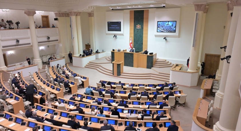 ვის და რის აკრძალვას გეგმავს „ქართული ოცნება”