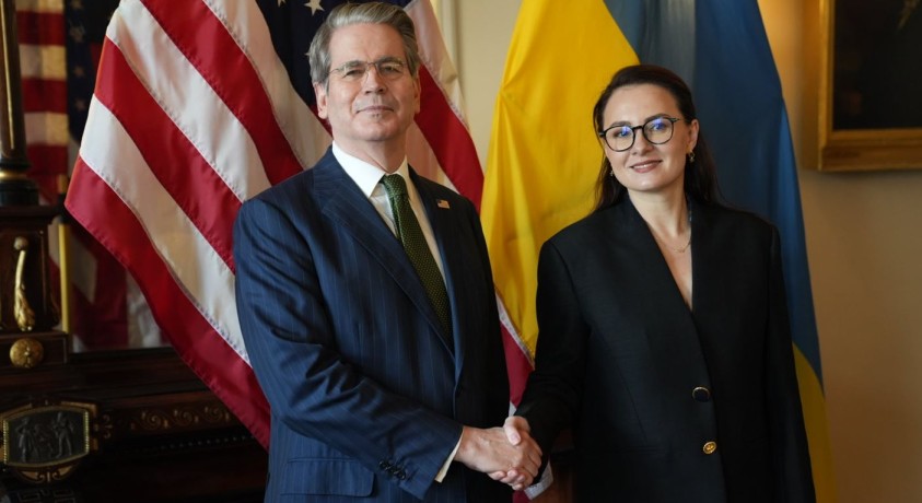 აშშ-ის ხაზინის მდივანი უკრაინის პრემიერ-მინისტრს შეხვდა