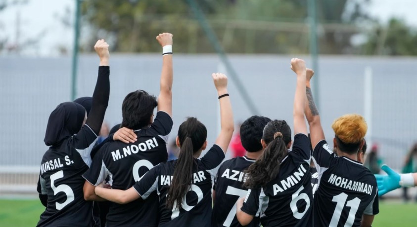 ავღანელი ფეხბურთელი ქალები საერთაშორისო არენაზე ბრუნდებიან