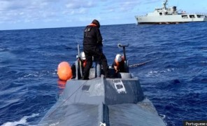 პორტუგალიის პოლიციამ ქვეყნის სანაპიროსთან 1.7 ტონა კოკაინით დატვირთული წყალქვეშა ნავი დააკავა