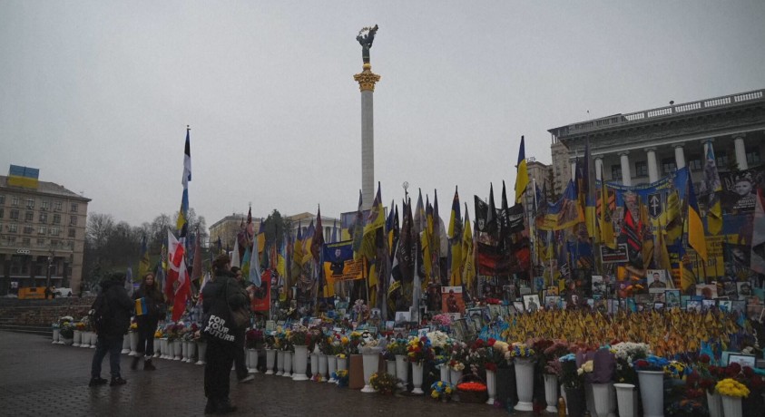 უკრაინის დედაქალაქ კიევის მცხოვრებლები ქვეყანაში მიმდინარე მოვლენებსა და შესაძლო სამშვიდობო გეგმას ეხმაურებიან