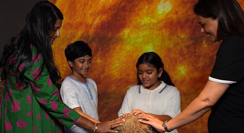 აბუ-დაბის ახლად გახსნილი ბუნებისმეტყველების მუზუმი დედამიწისა და კოსმოსის ისტორიას გვაცნობს