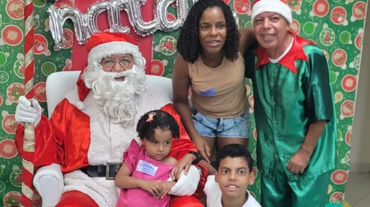 რიო დე ჟანეიროში პატარა პაციენტებს სანტა კლაუსი ეწვია