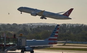 კუბის ხელისუფლება აცხადებს, რომ ქვეყანაში საავიაციო საწვავის მარაგები „თითქმის ამოწურა“