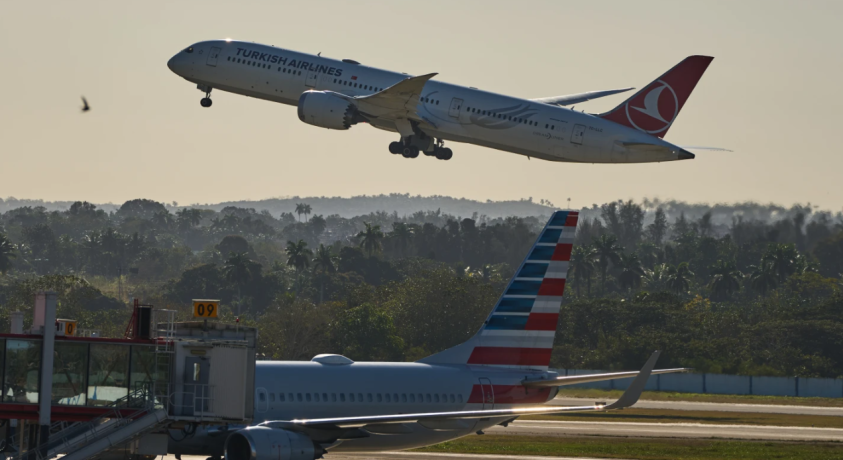კუბის ხელისუფლება აცხადებს, რომ ქვეყანაში საავიაციო საწვავის მარაგები „თითქმის ამოწურა“