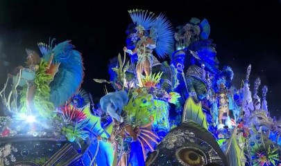 ბრაზილიაში მიმდინარე მასშტაბურ კარნავალს უამრავი ტურისტი ესწრება