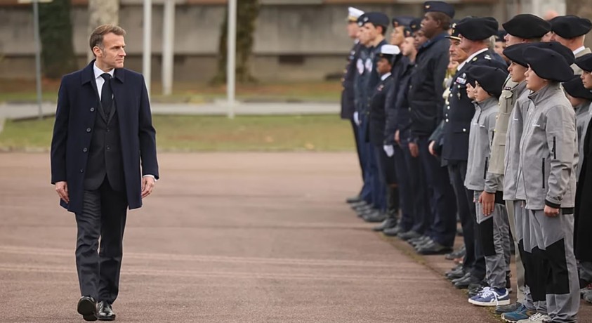 საფრანგეთი ახალგაზრდებისთვის ახალ სამხედრო – სამოხალისეო პროგრამას იწყებს