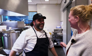 რესტორანი „მშვენიერი ქაოსი“ ლტოლვილებს ევროპაში ცხოვრებას უადვილებს