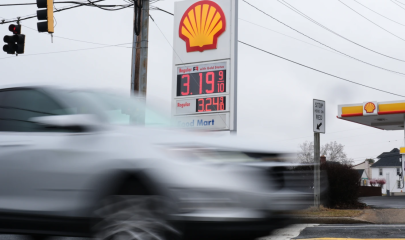 ახლო აღმოსავლეთში ომის ფონზე, ნავთობის ფასმა 100 დოლარს გადააჭარბა